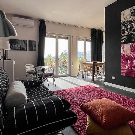 Mura Di Lucca Elegant Penthouse With Balcony Apartment Exterior photo